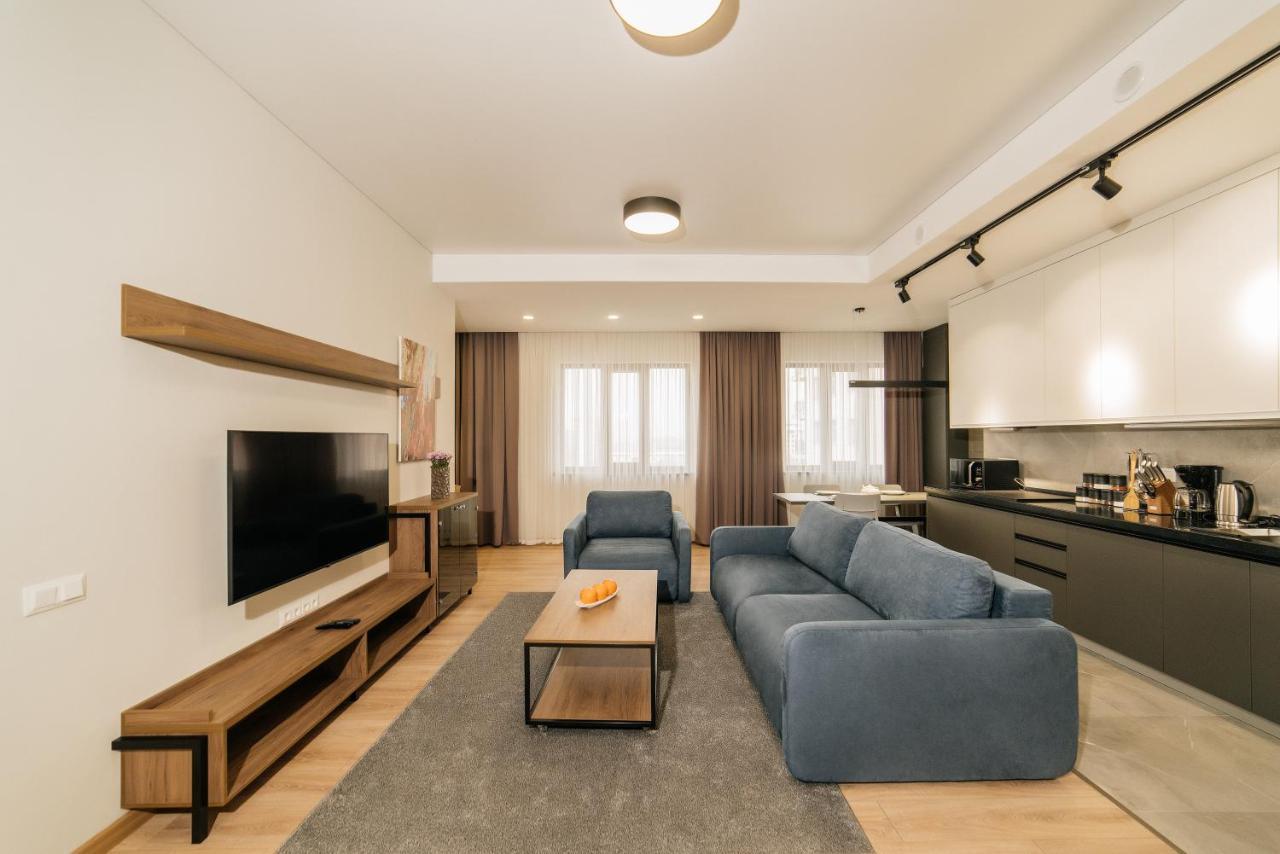 Solutel Apartments-35 บิชเคก ภายนอก รูปภาพ