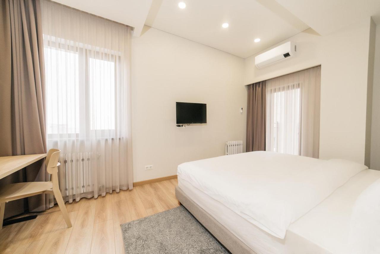 Solutel Apartments-35 บิชเคก ภายนอก รูปภาพ
