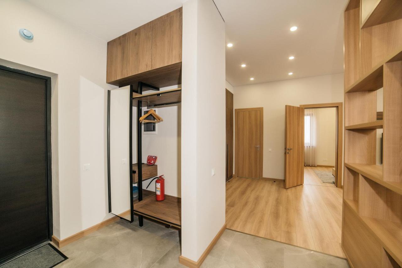 Solutel Apartments-35 บิชเคก ภายนอก รูปภาพ